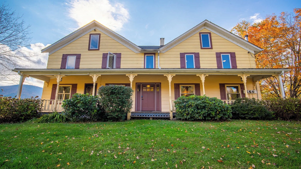 Photo of Others in Hunter