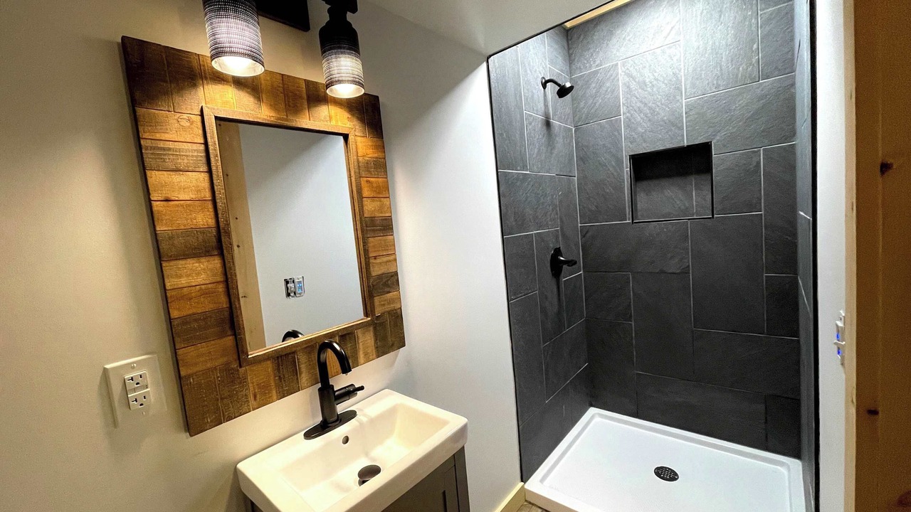 Photo of Bathroom in Hunter