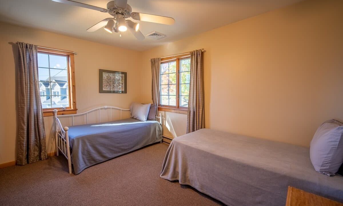 Photo of Bedroom in Hensonville