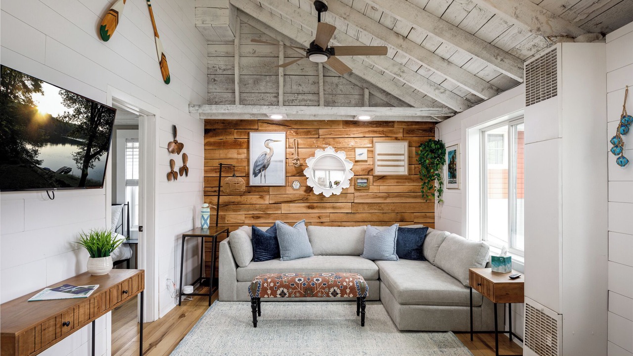Photo of Bedroom in Lake Ann