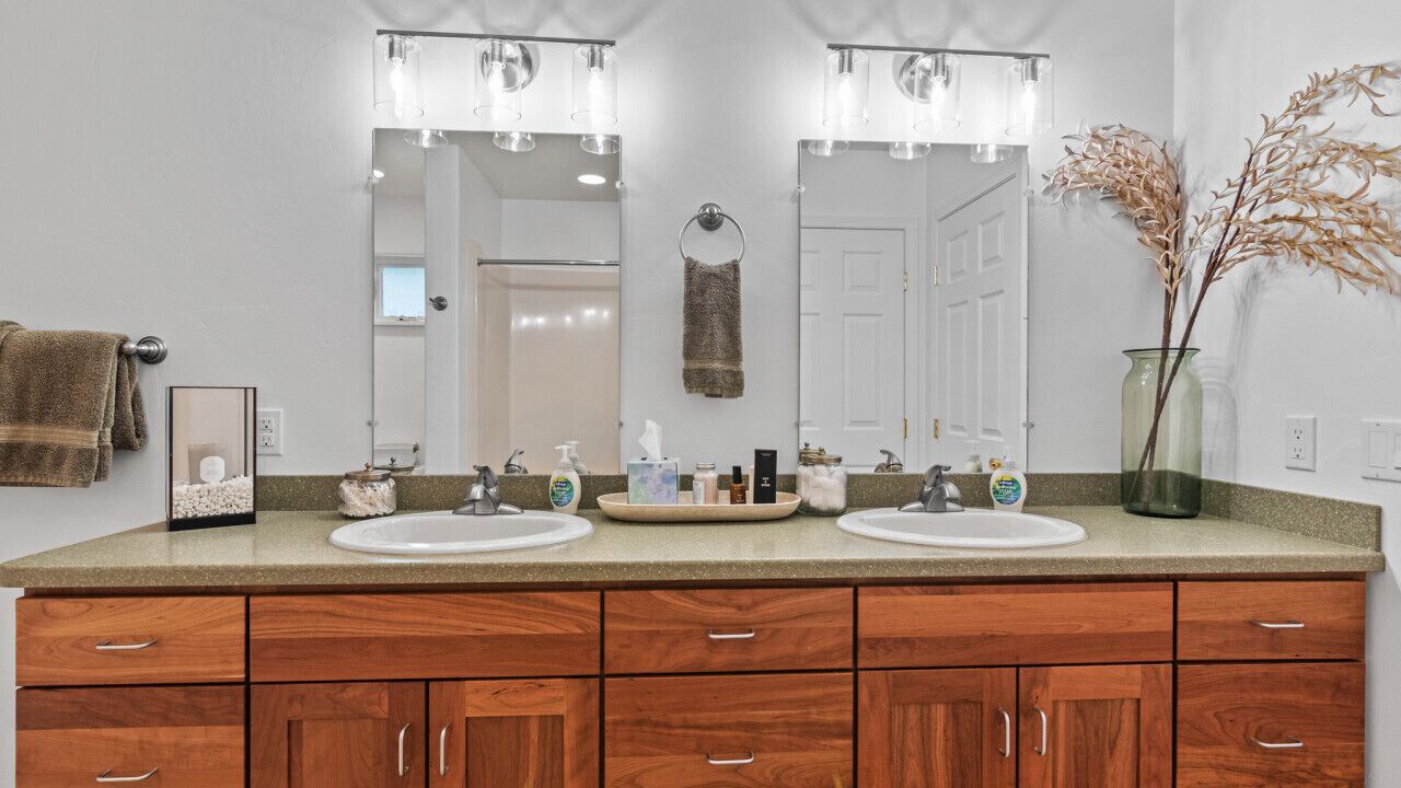 Photo of Bathroom in Soldotna