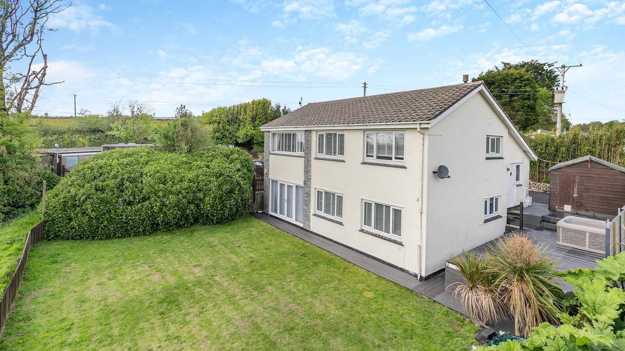 Photo of Others in Mabe