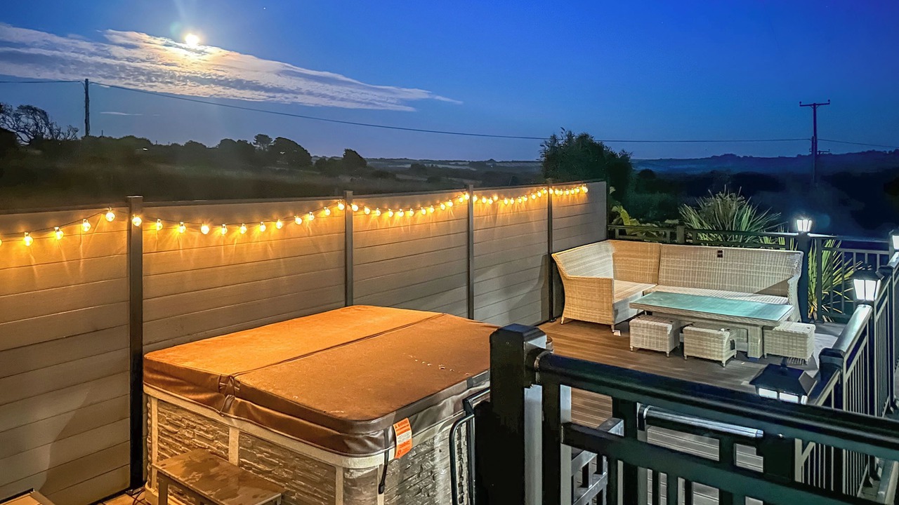 Photo of Others in Mabe