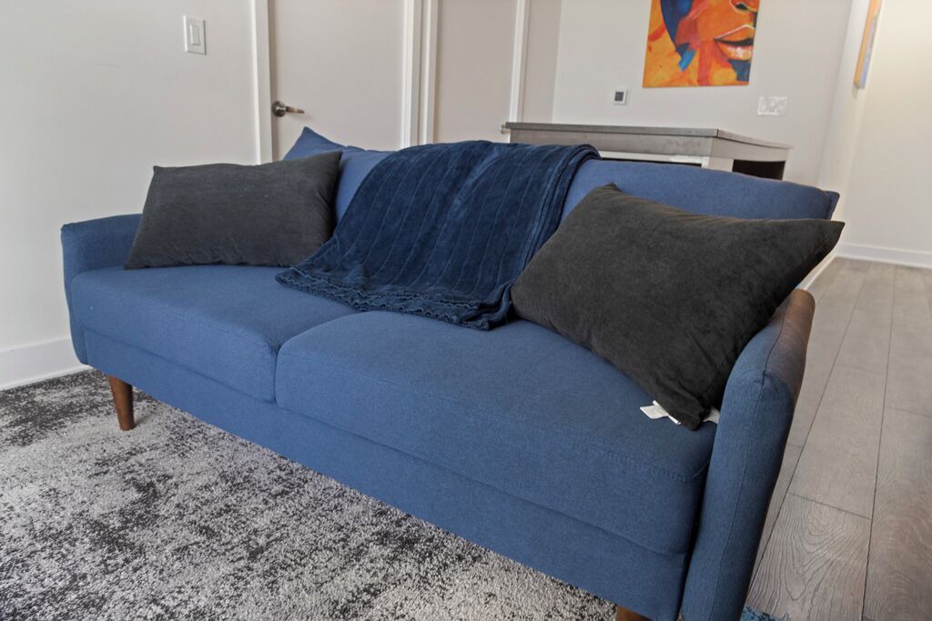 Photo of Livingroom in The Peanut