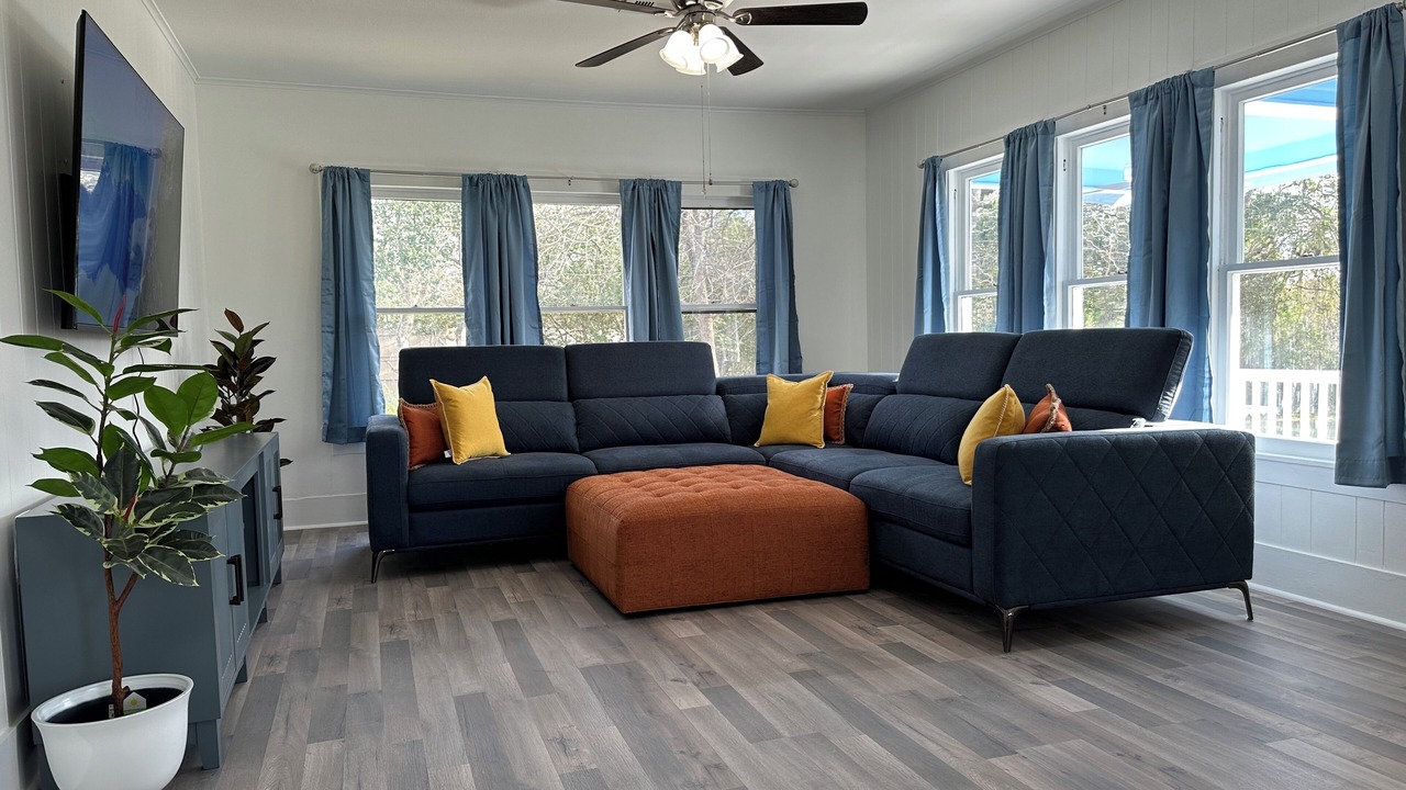Photo of Livingroom in Baytown