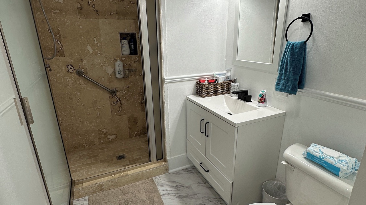 Photo of Bathroom in Baytown