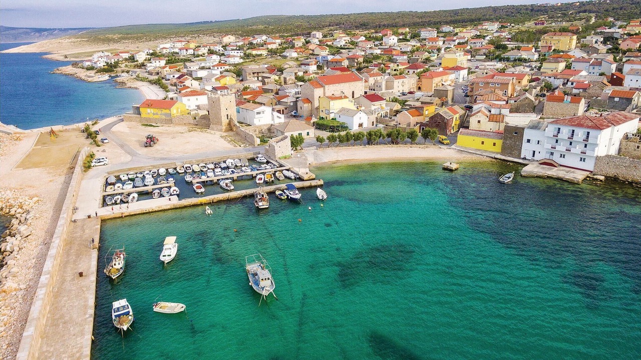 Photo of Others in Rtina
