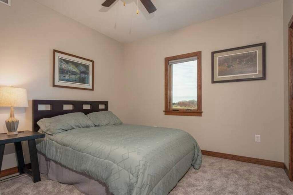 Photo of Bedroom in Clear Lake