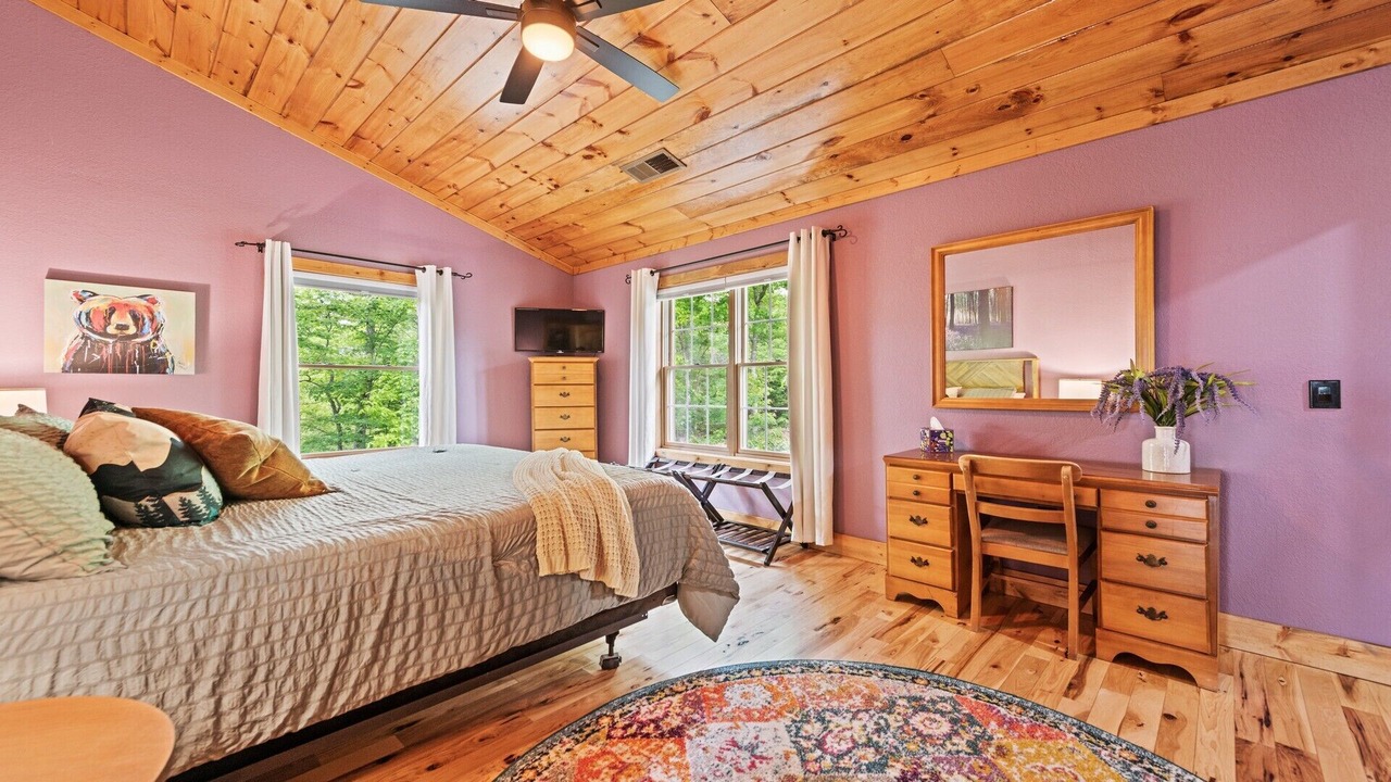 Photo of Bedroom in Bryson City