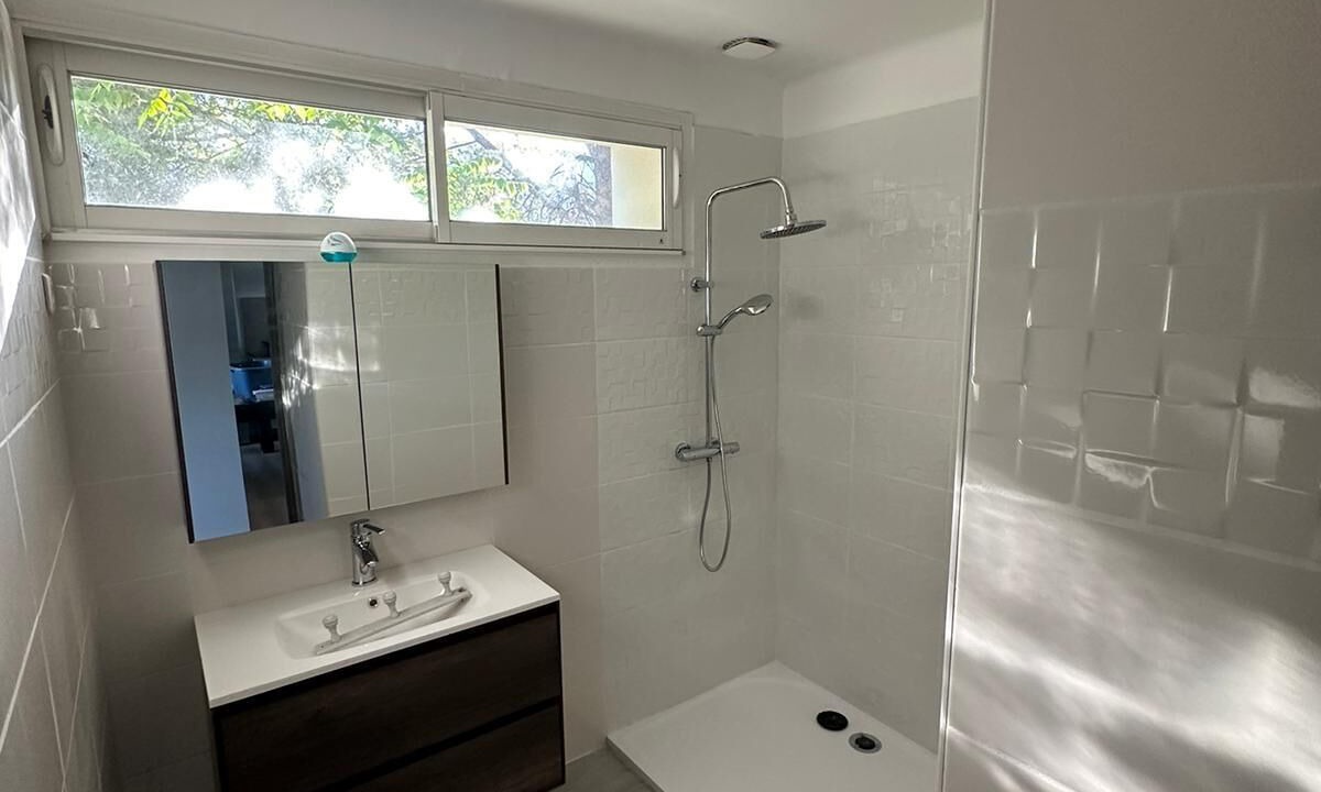Photo of Bathroom in Villetelle