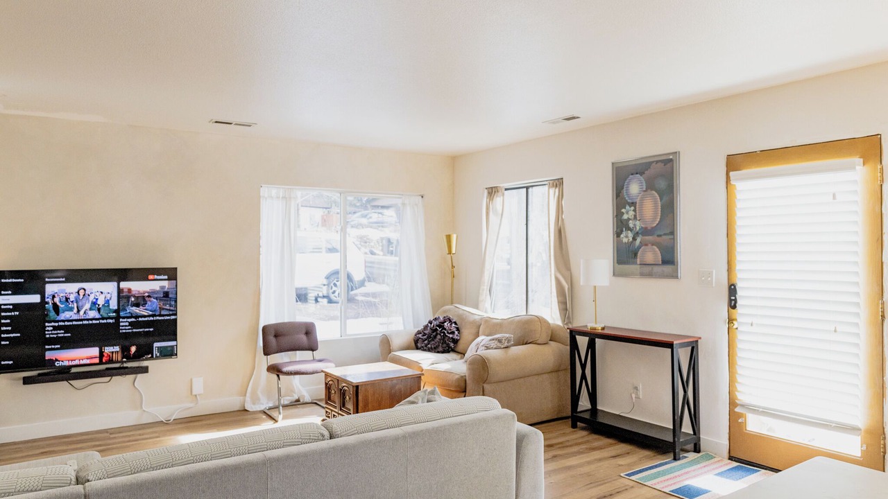 Photo of Livingroom in Mountainaire
