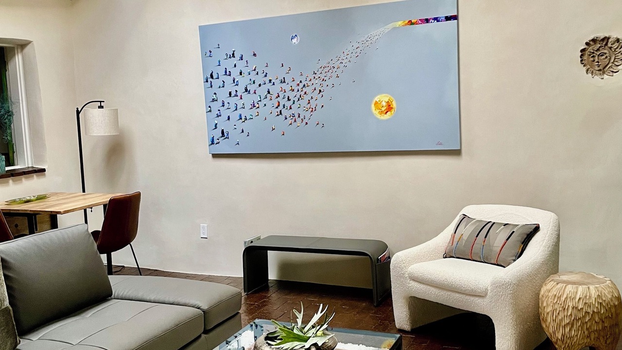 Photo of Livingroom in Historic Eastside