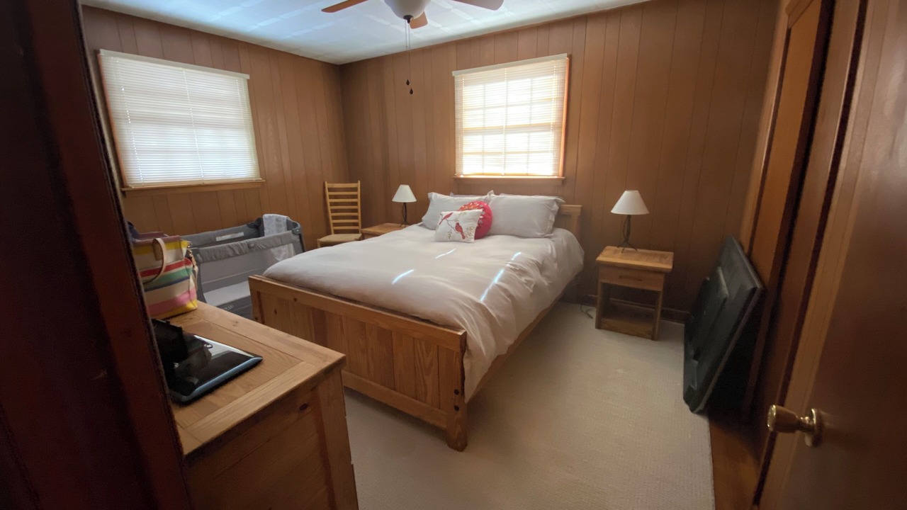Photo of Bedroom in Lake Harmony Estates