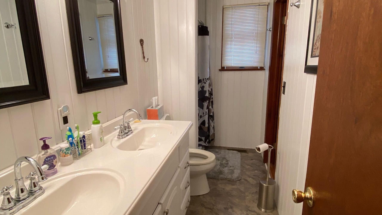 Photo of Bathroom in Lake Harmony Estates