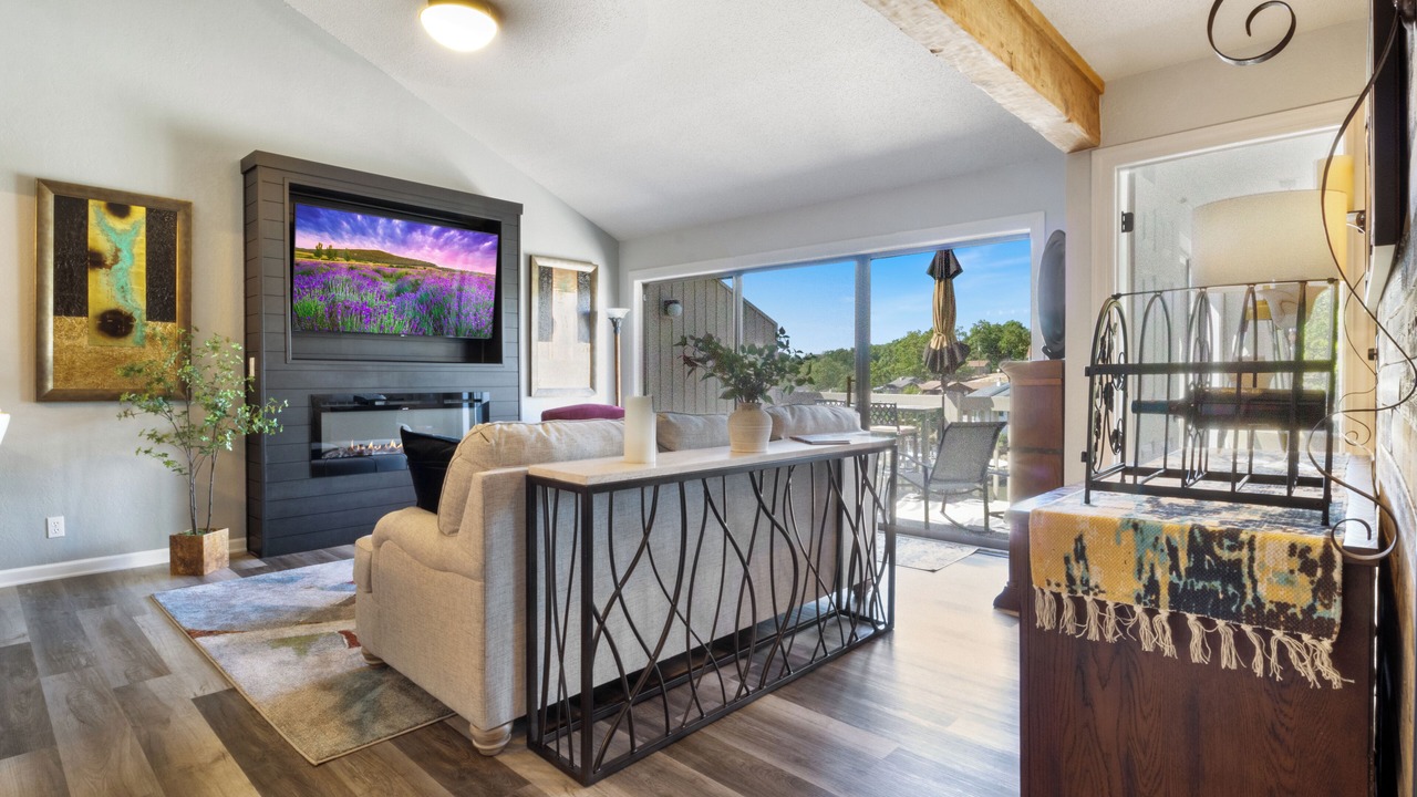 Photo of Livingroom in Osage Beach