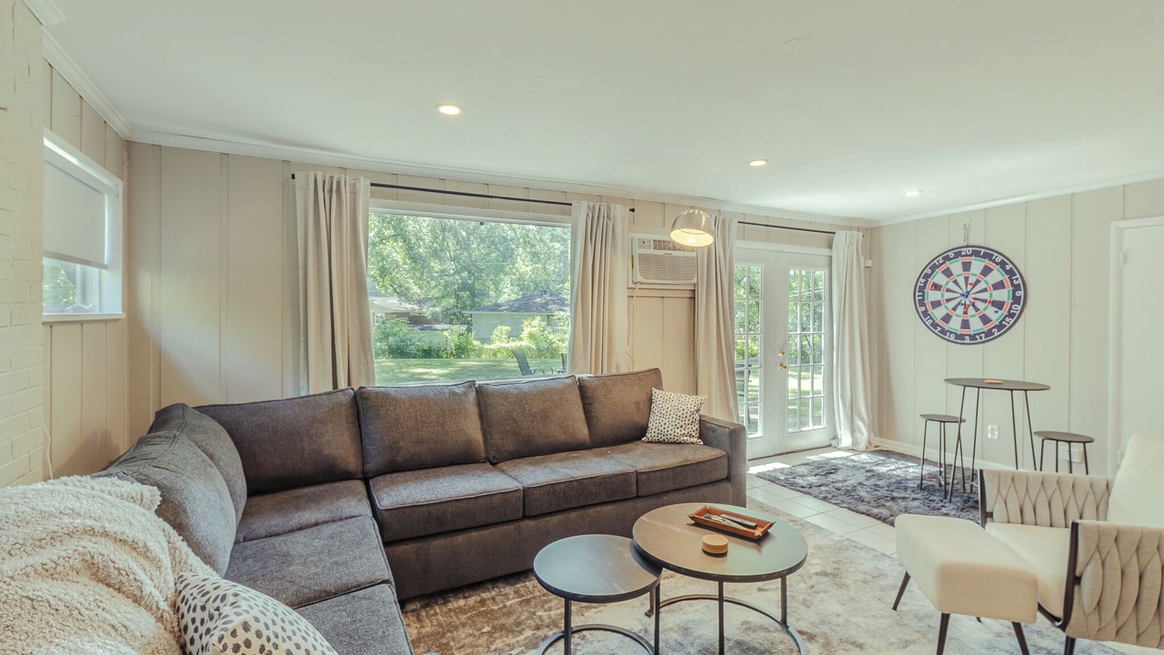 Photo of Livingroom in Crestline Heights