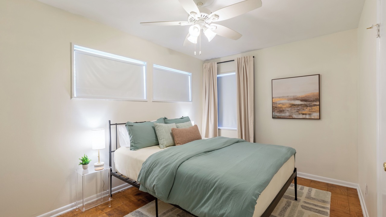 Photo of Bedroom in Crestline Heights