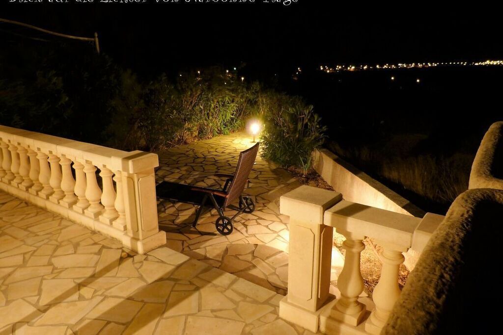 Photo of Patio Balcony in Saint-Pierre-la-Mer