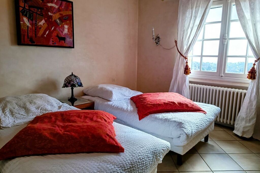 Photo of Others in Chateauneuf-Grasse