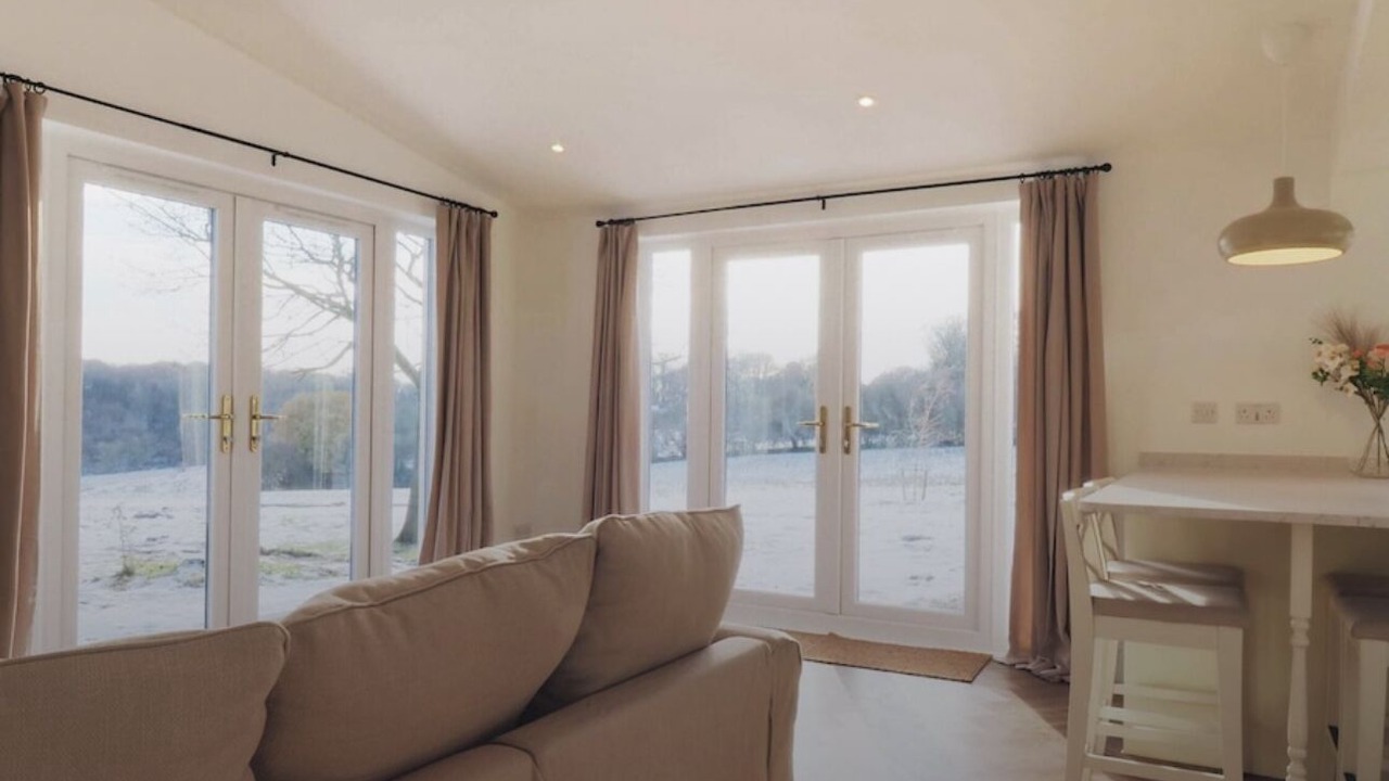 Photo of Livingroom in Etchinghill