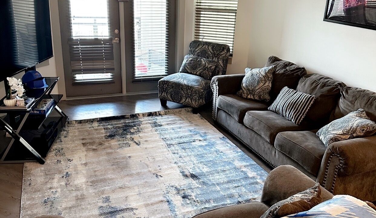 Photo of Livingroom in Central Gardens