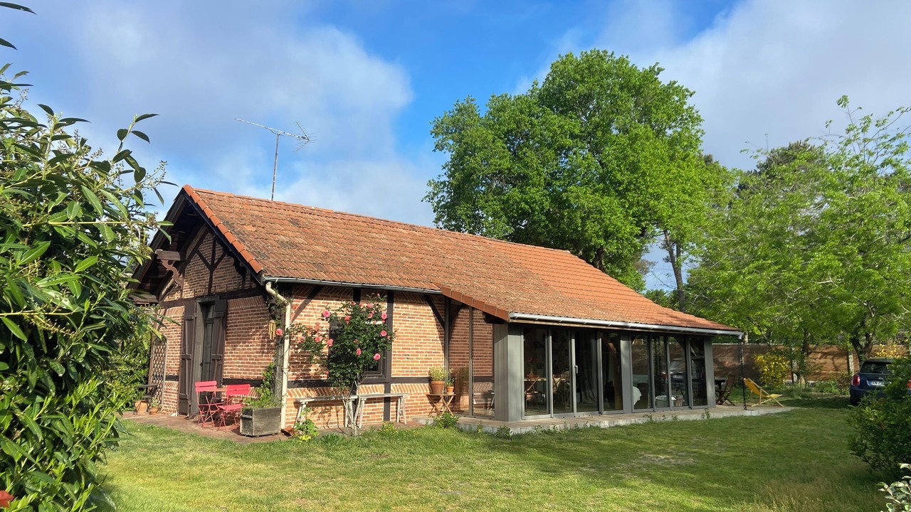 Photo of Outdoor in Escource