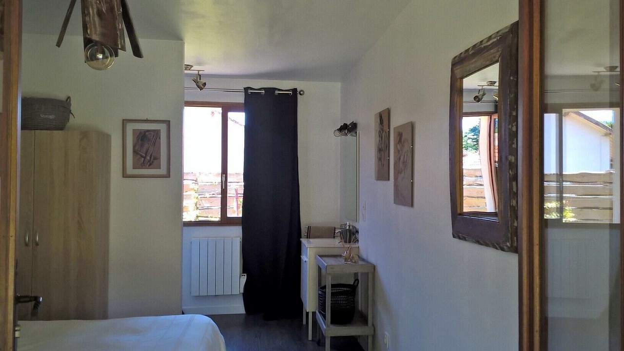 Photo of Bedroom in Escource