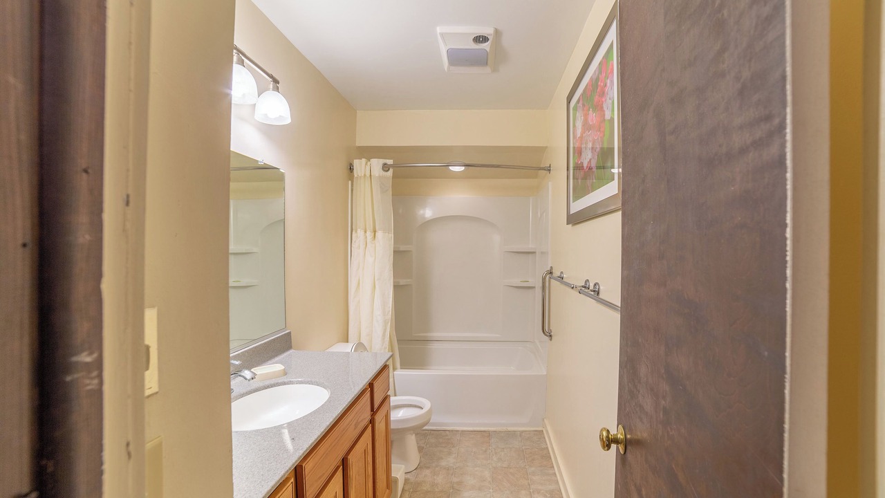 Photo of Bathroom in Massanutten