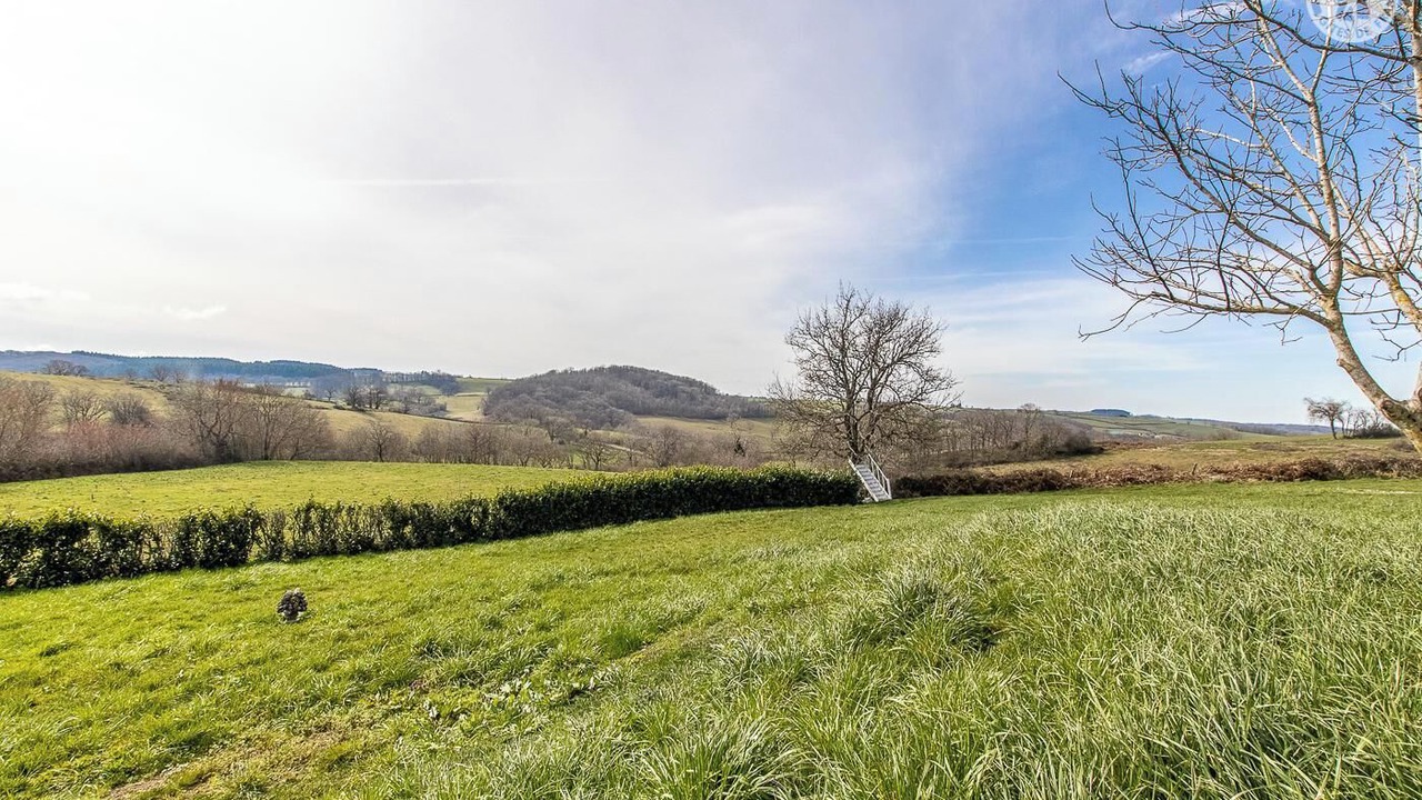 Photo of Outdoor in Issy-l'Eveque