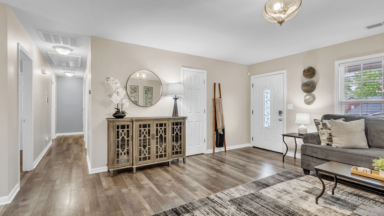 Photo of Livingroom in Greer