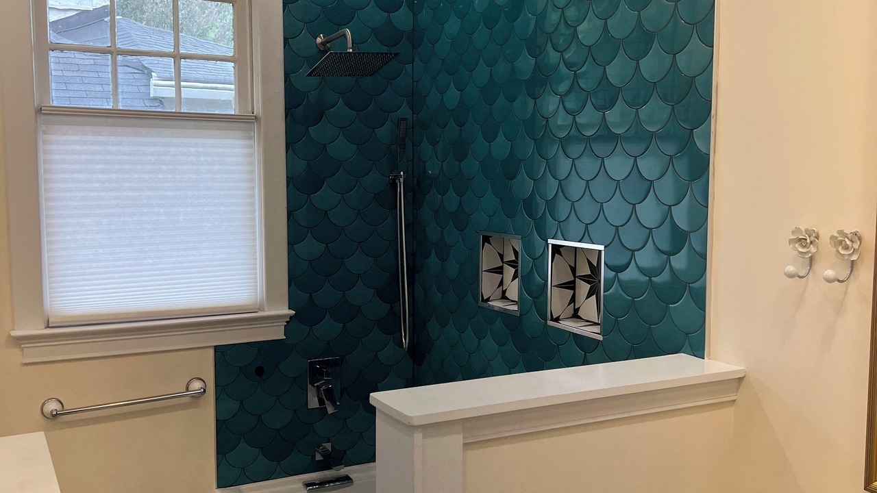 Photo of Bathroom in Central Gardens