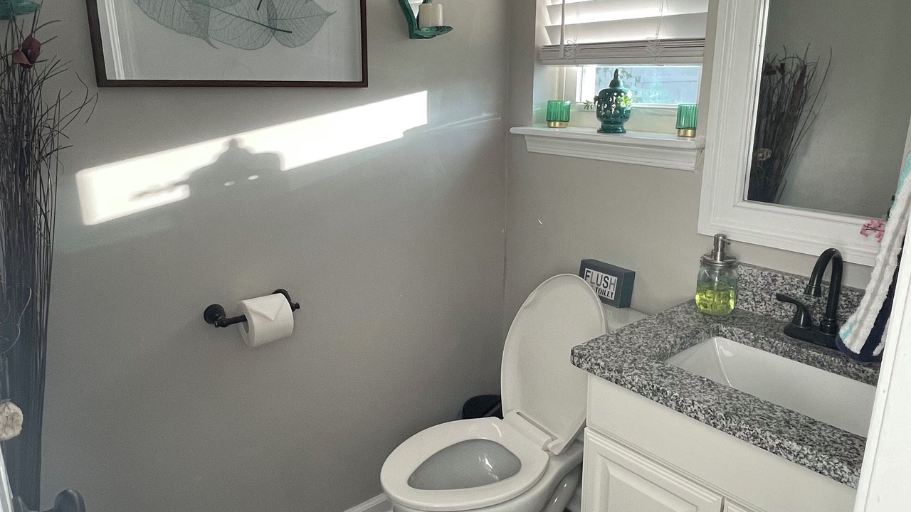 Photo of Bathroom in Fentress