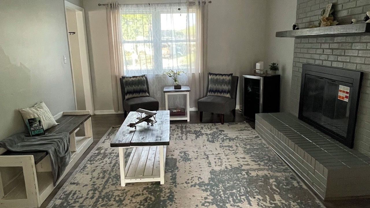 Photo of Livingroom in Fentress