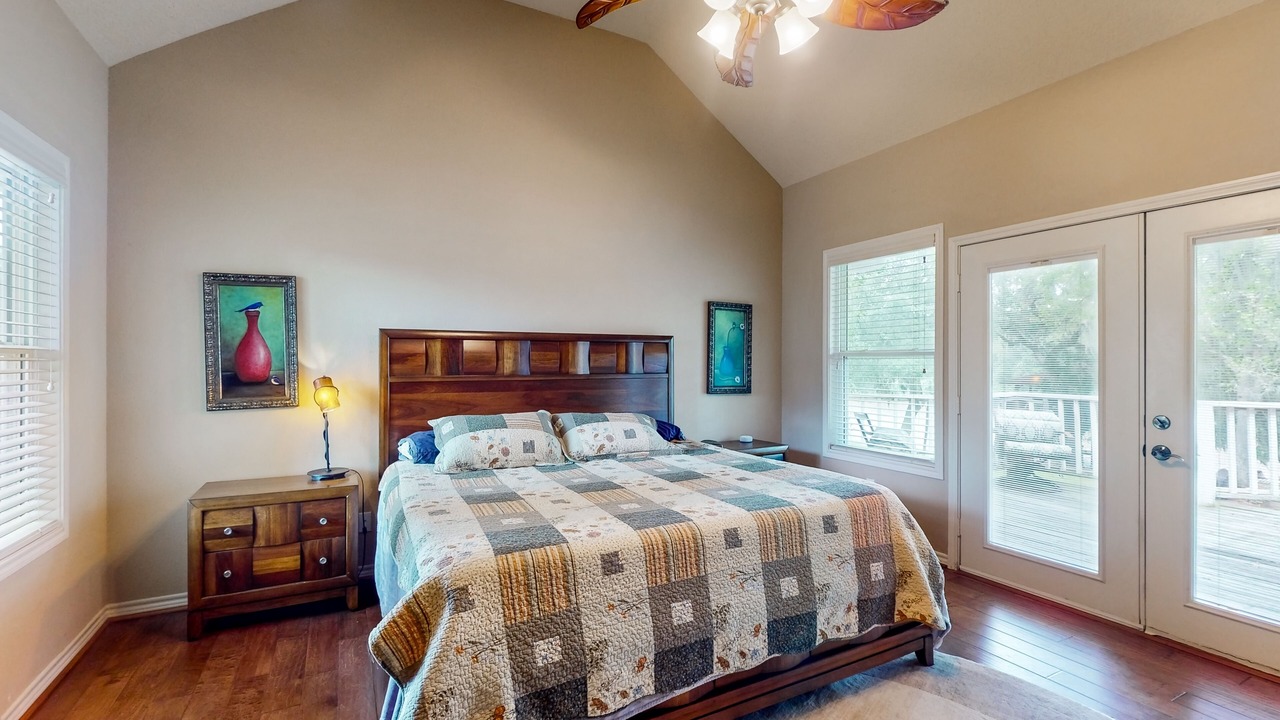 Photo of Bedroom in Brazoria