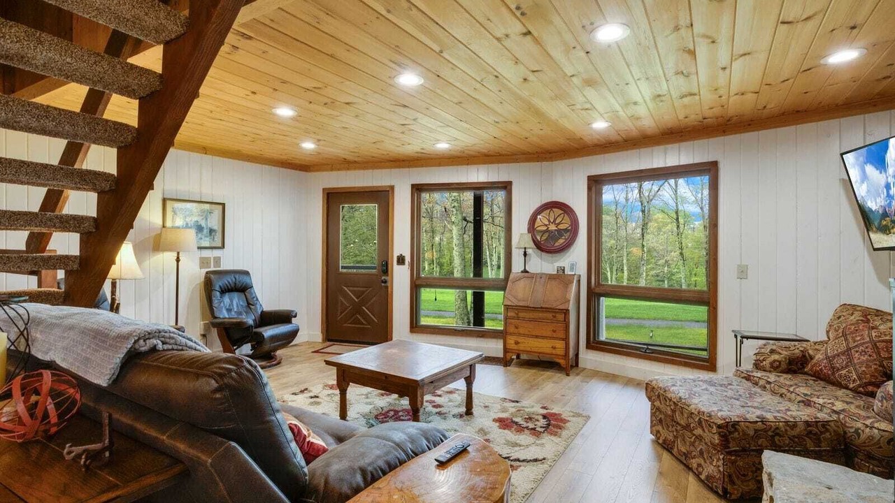 Photo of Livingroom in Beech Mountain