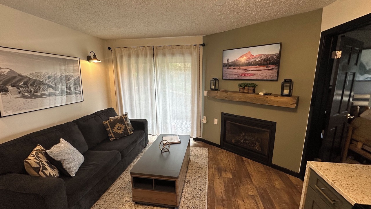 Photo of Livingroom in Great Valley