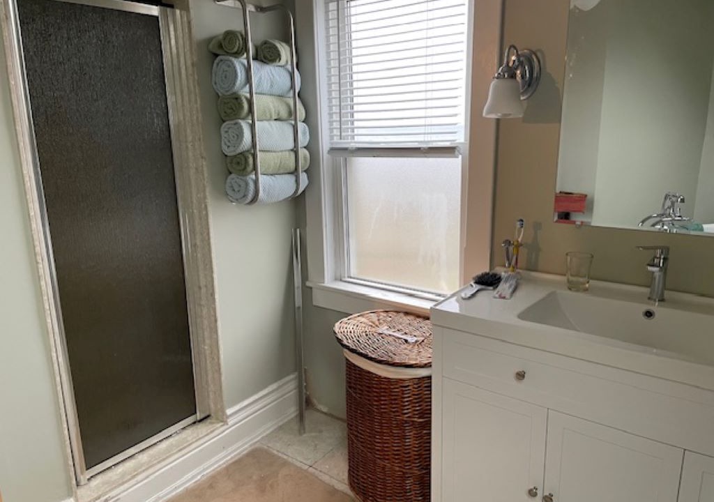 Photo of Bathroom in Feltzen South
