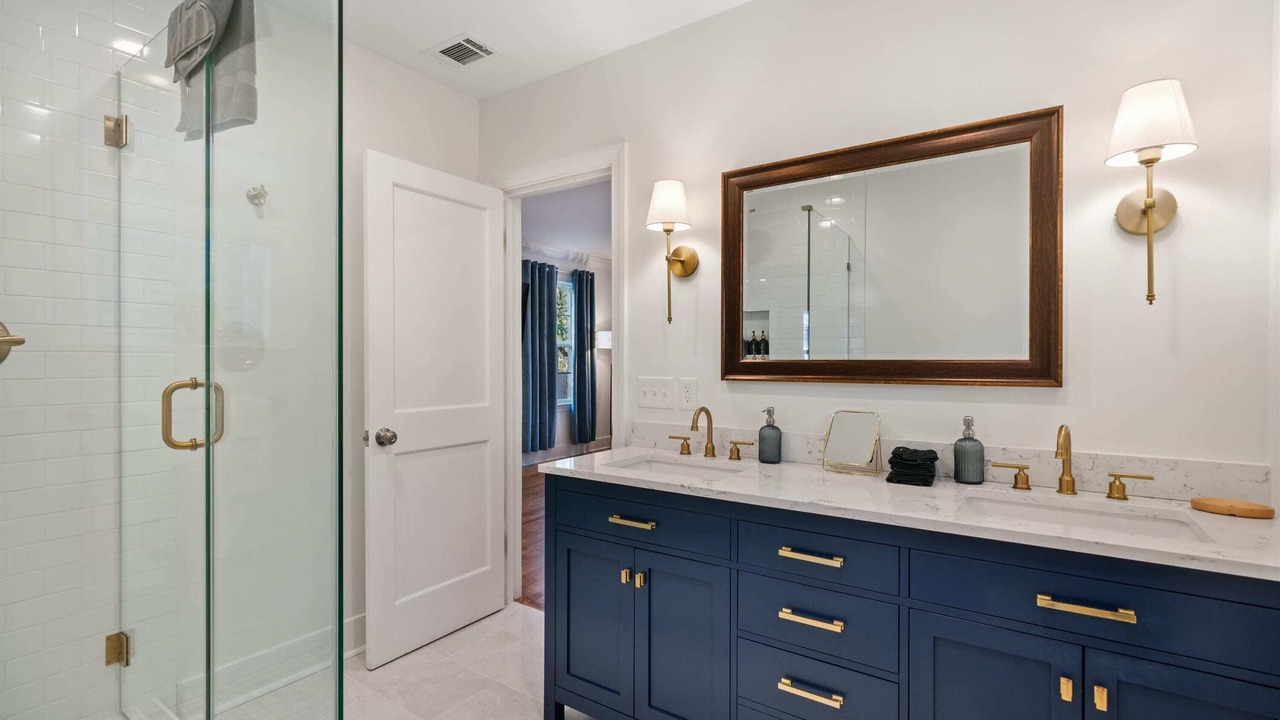 Photo of Bathroom in Joffre