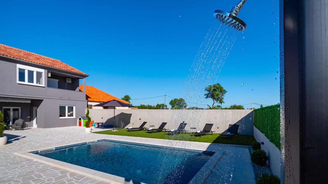 Photo of Outdoor in Tinj