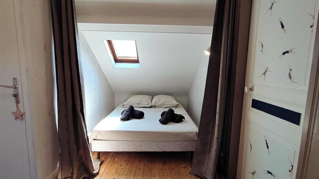 Photo of Bedroom in Ouistreham