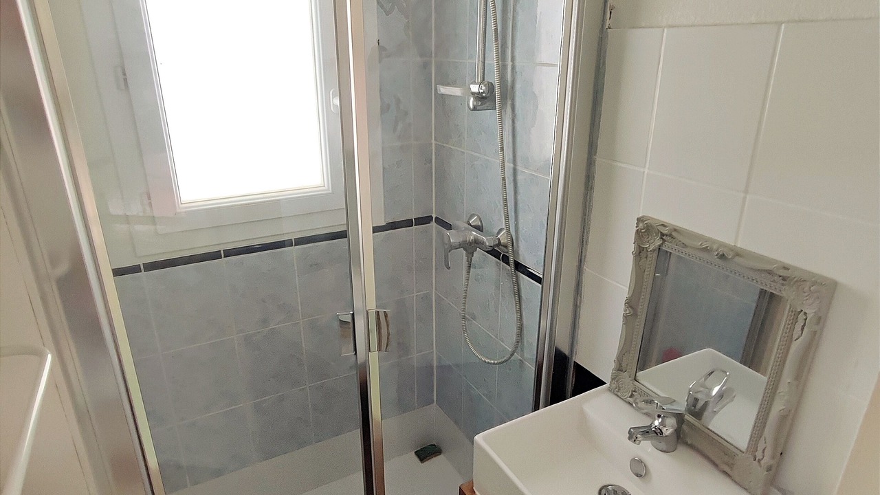 Photo of Bathroom in Ouistreham