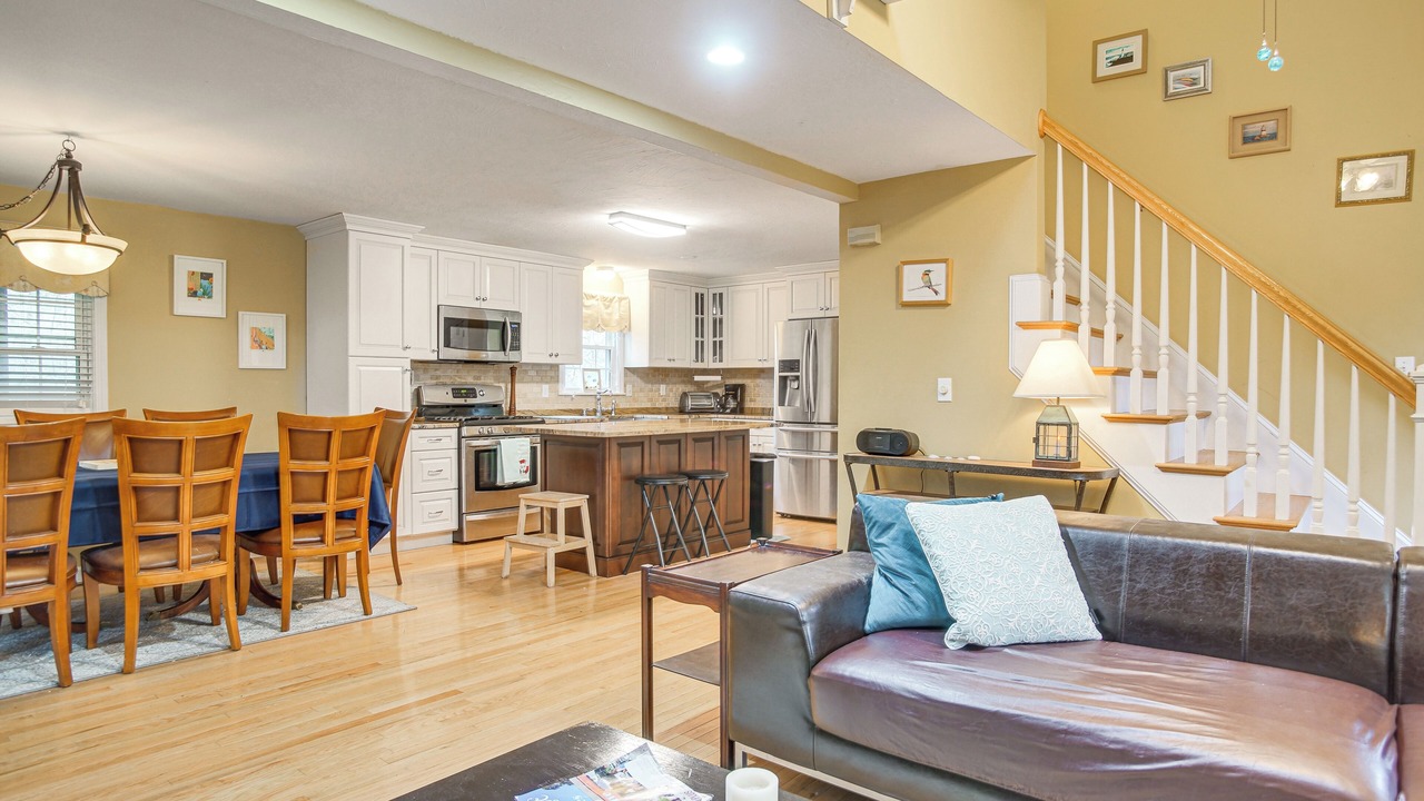 Photo of Livingroom in Mashpee