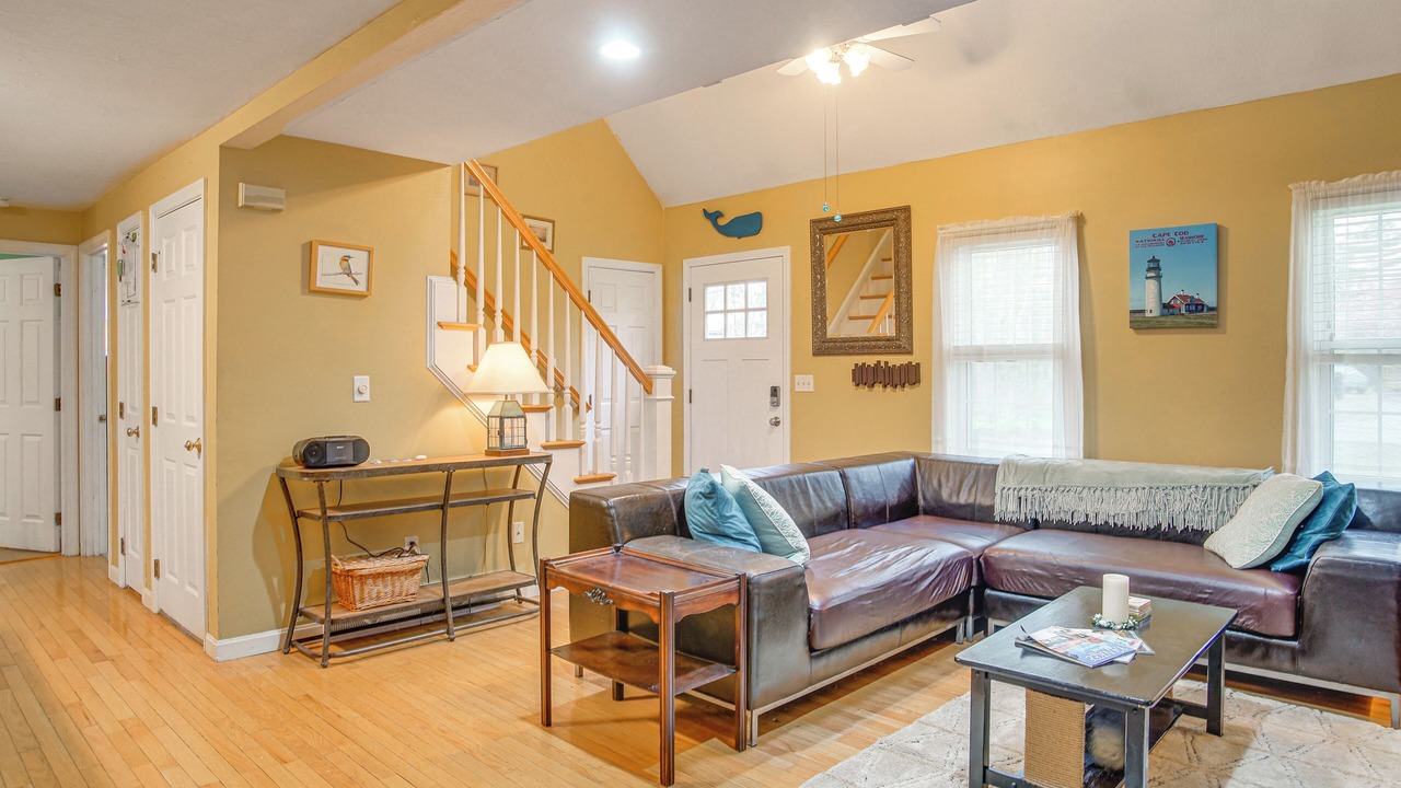 Photo of Livingroom in Mashpee