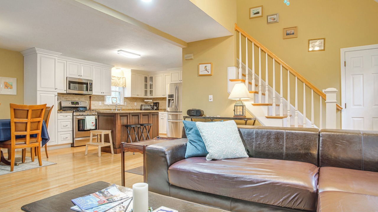 Photo of Livingroom in Mashpee