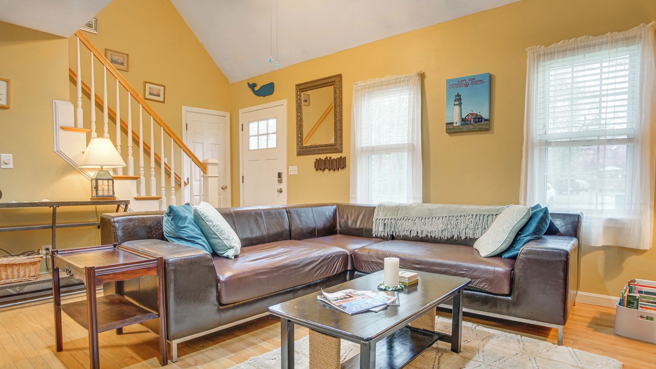 Photo of Livingroom in Mashpee