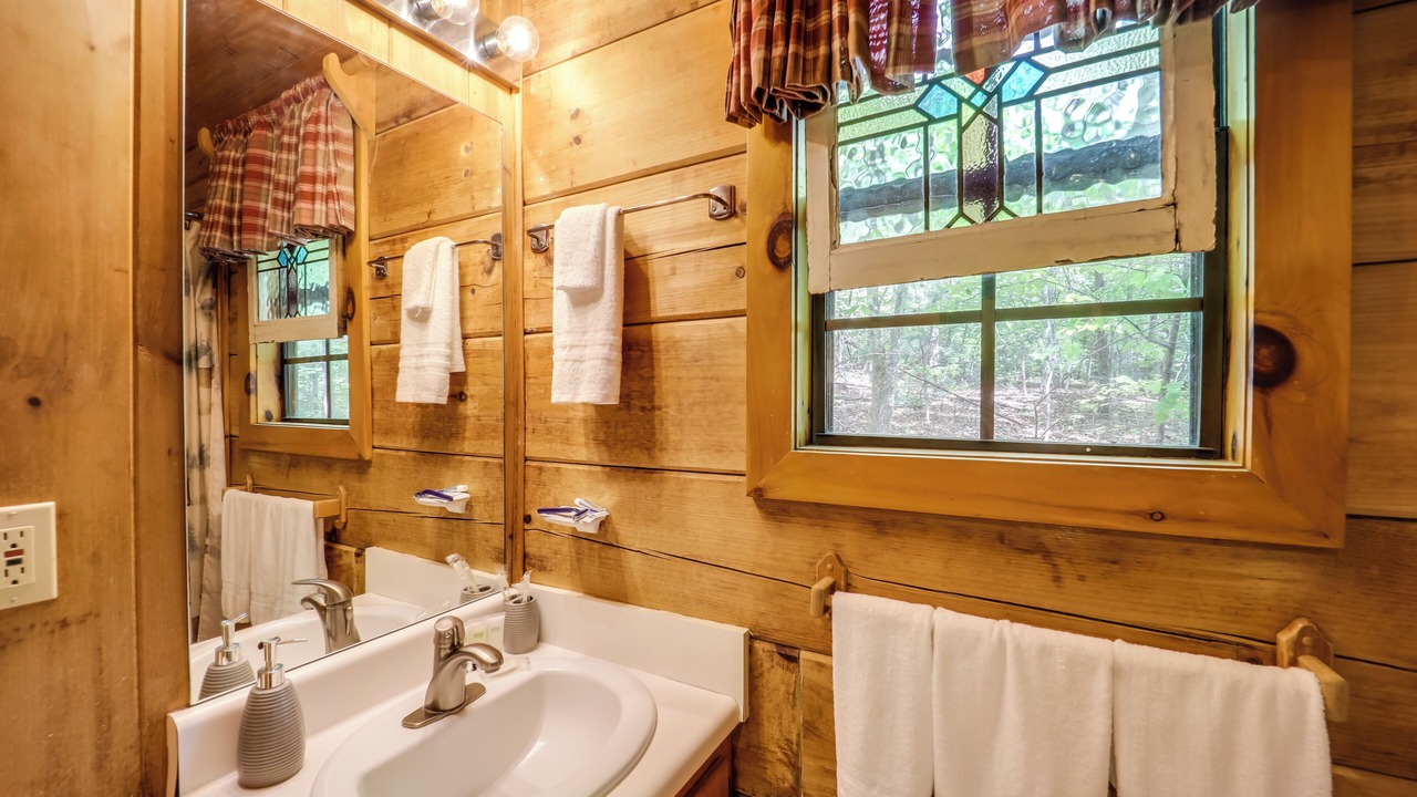 Photo of Bathroom in Vein Mountain