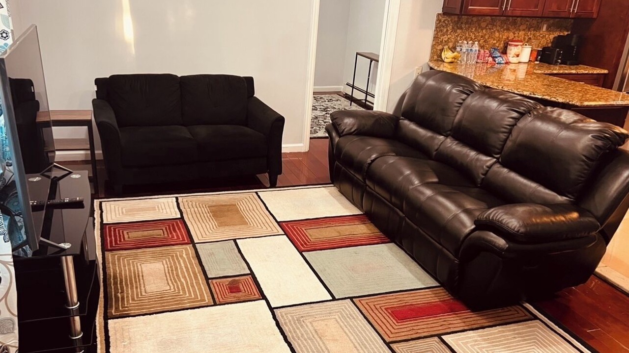 Photo of Livingroom in Elmont