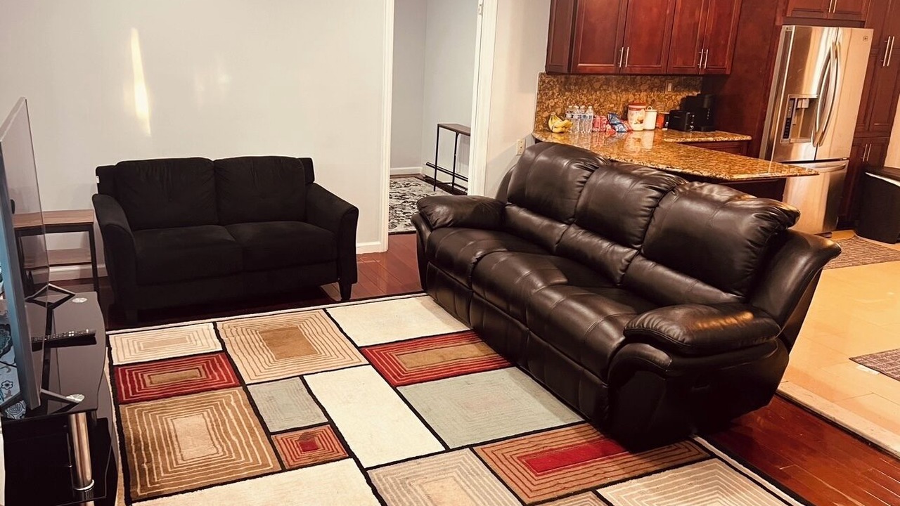 Photo of Livingroom in Elmont