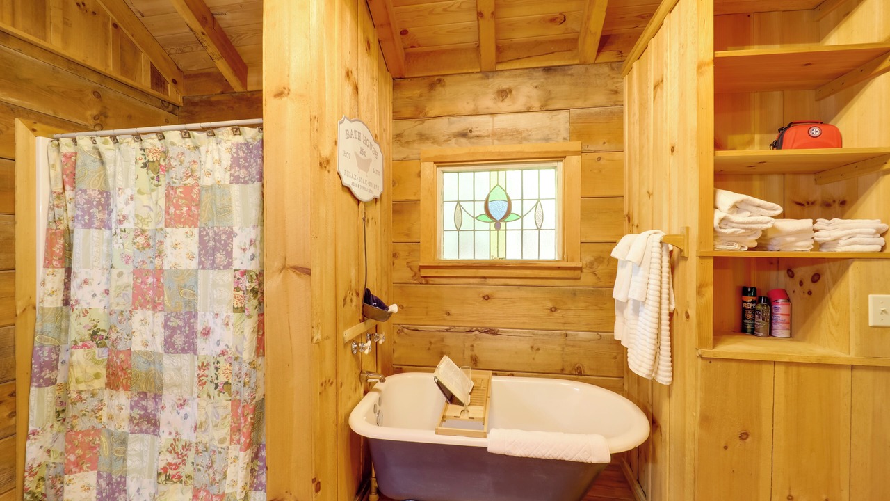 Photo of Bathroom in Vein Mountain