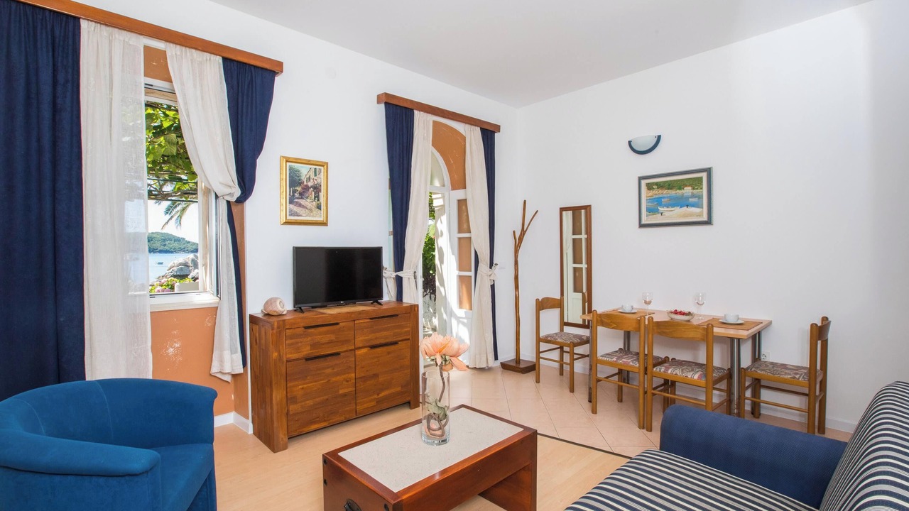 Photo of Livingroom in Molunat